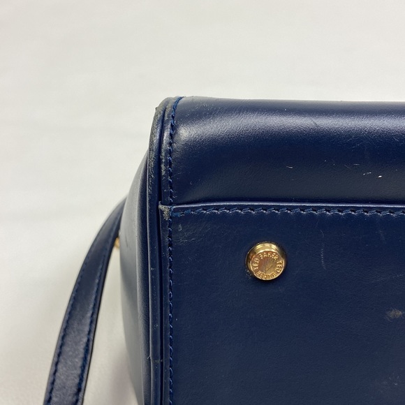 Ted Baker - Lailey Metal Slim Bow Leather Small Tote Bag In Navy - Picture 14 of 15